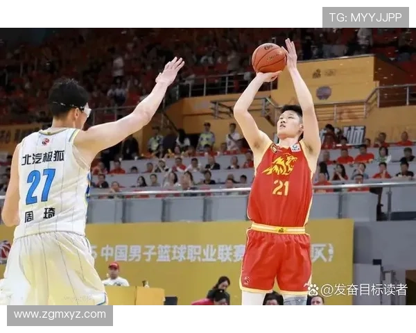 新疆官媒称胡金秋表现出色 疑暗讽赵睿行为